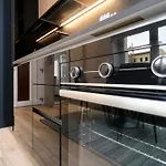 Διαμέρισμα Garibaldi 52 - Renovated In Old Town *