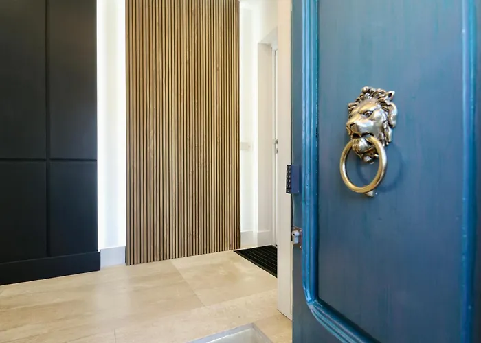 Luxury Garibaldi - Perfect For Couples - Fully Equipped - Historical Centre Olbia